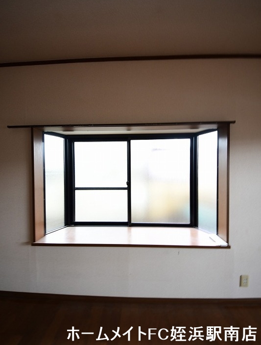 庭　☆出窓があるのでお部屋が明るいですよ☆参考写真