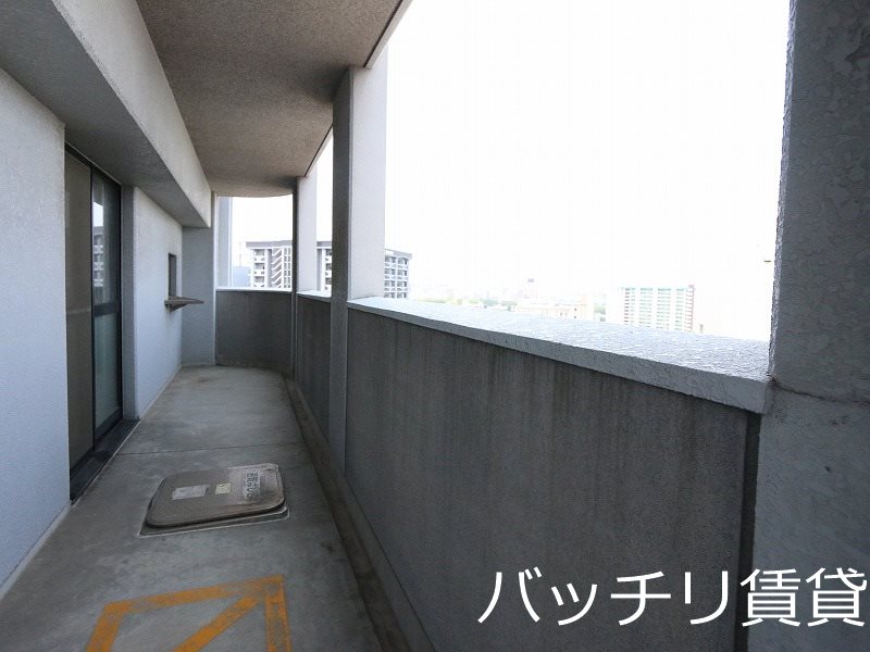 バルコニー　※別号室タイプの為、現状を優先いたします。