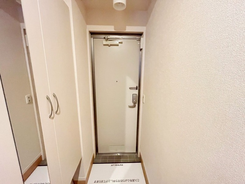玄関　図面と現状に相違がある場合には現状を優先