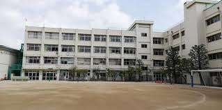 中学校　大田区立大森第二中学校（中学校）まで1107m