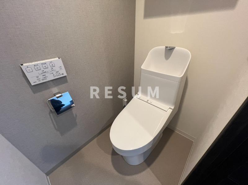 ＪＲ総武線 千葉駅 徒歩13分 14階建 築4年のトイレ写真