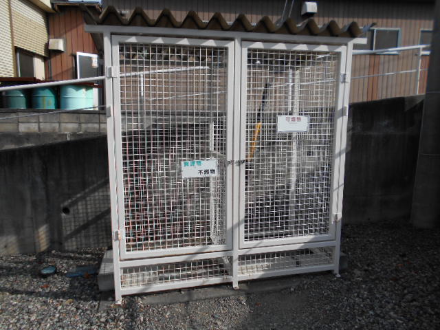 その他共有部分　ごみの敷地内収集場所（業者回収）