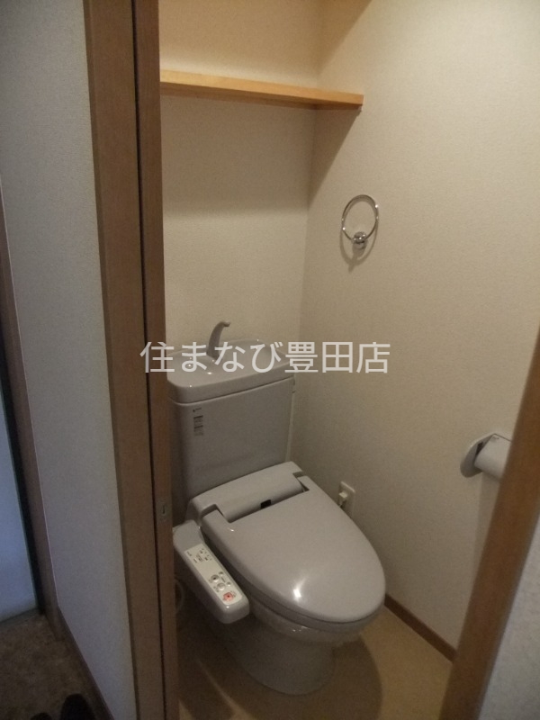 トイレ　同型タイプ