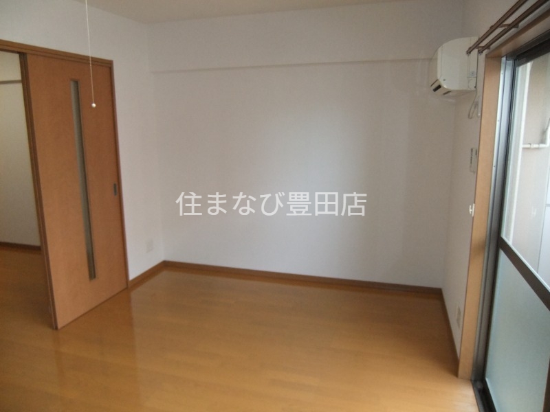 居室・リビング　同型タイプ