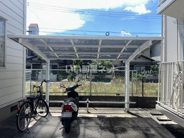 シグナスハイツ B棟の外観写真
