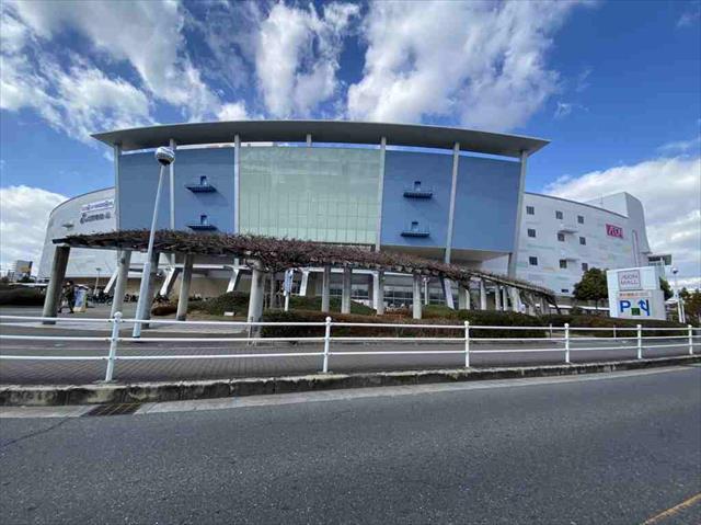 ショッピングセンター　イオンモール鶴見緑地（ショッピングセンター）まで980m