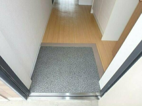 玄関　同物件別部屋のお写真です※現況優先