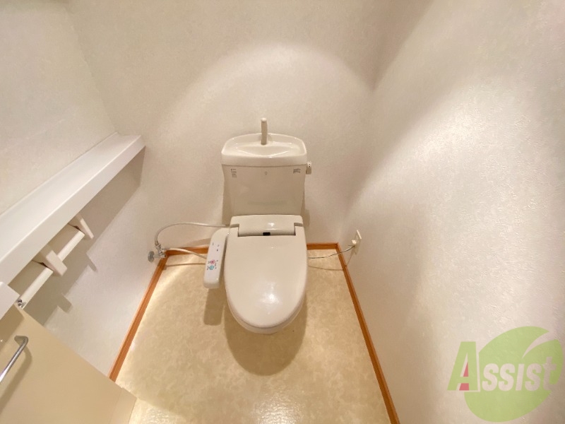 トイレ　トイレにはちゃんとウォシュレットがついてますよー