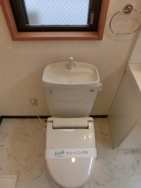 トイレ　バストイレ別々