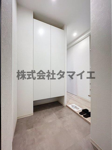 玄関　※家具・小物はイメージです