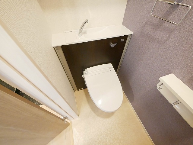 トイレ　ゆったりとした空間のトイレです