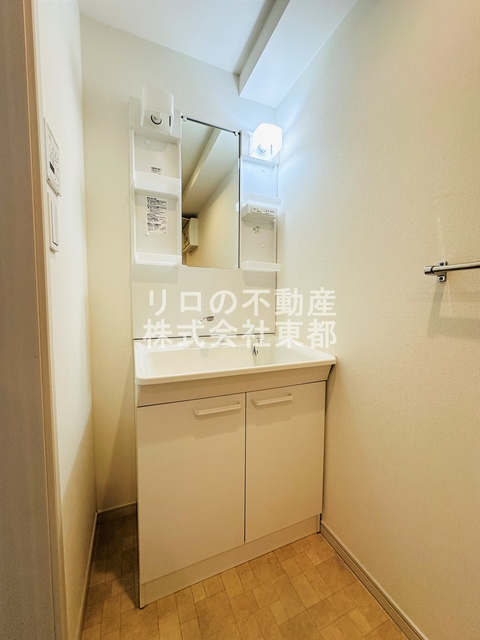 洗面設備　独立洗面台なら落ち着いて身支度ができます☆