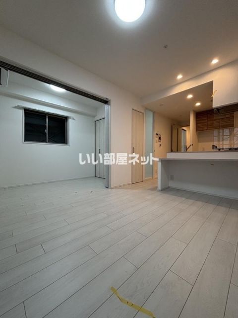 スプランディッド門前仲町の居間写真