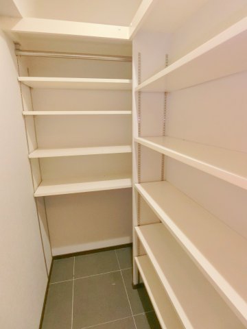 収納　イニシア蒲田
