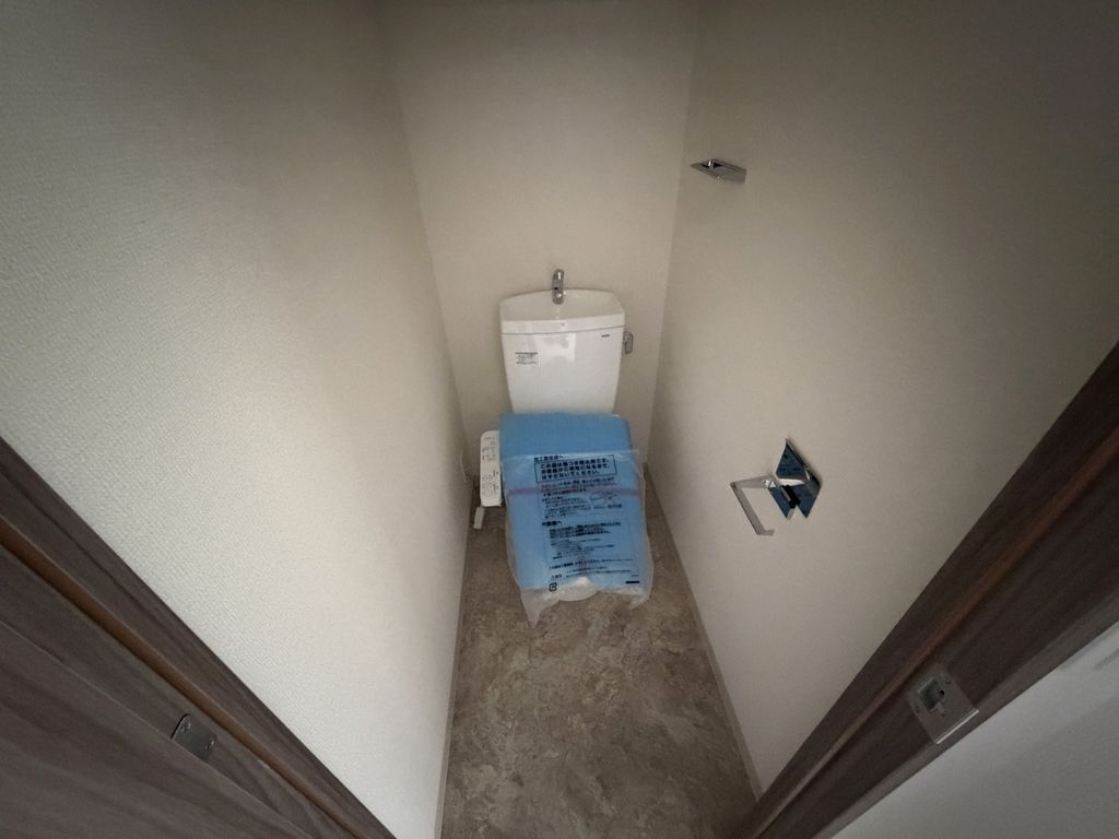 エステムコート新大阪XVIIベイスのトイレ写真