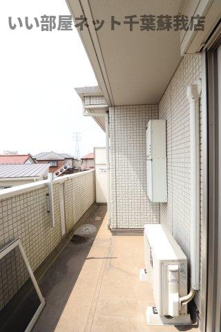 バルコニー　お洗濯にも便利なバルコニー付き