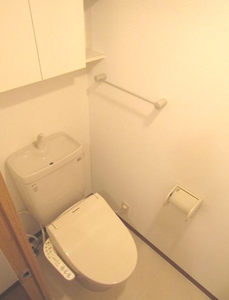 トイレ　同タイプの別部屋