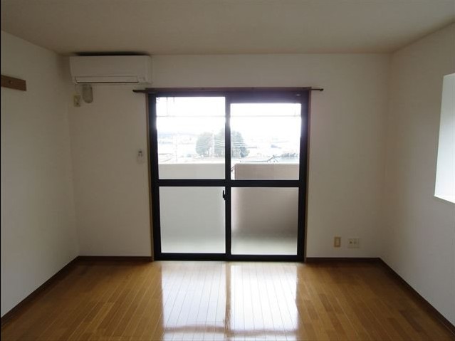居室・リビング　同タイプの別部屋