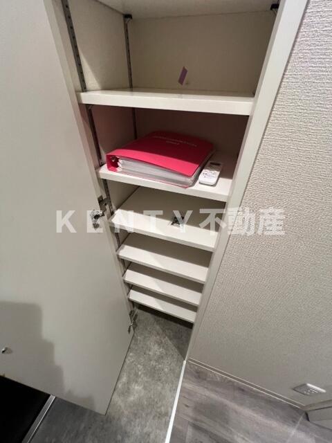 収納　下足入れ