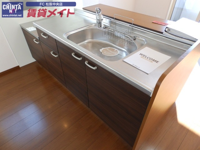 キッチン　同型タイプ参考写真