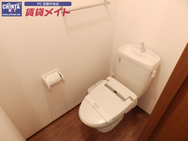 トイレ　同型タイプ参考写真