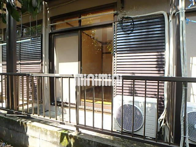 バルコニー　室内写真です。