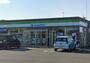 コンビニ　ファミリーマート 香取小川店（コンビニ）まで818m