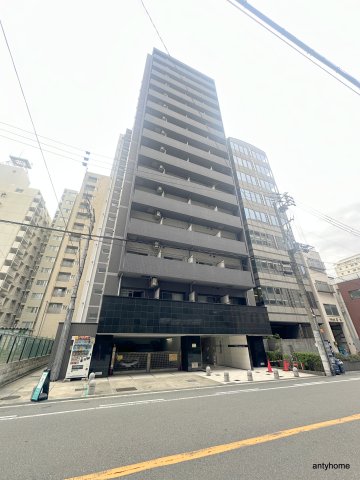 LAV心斎橋WESTの外観写真