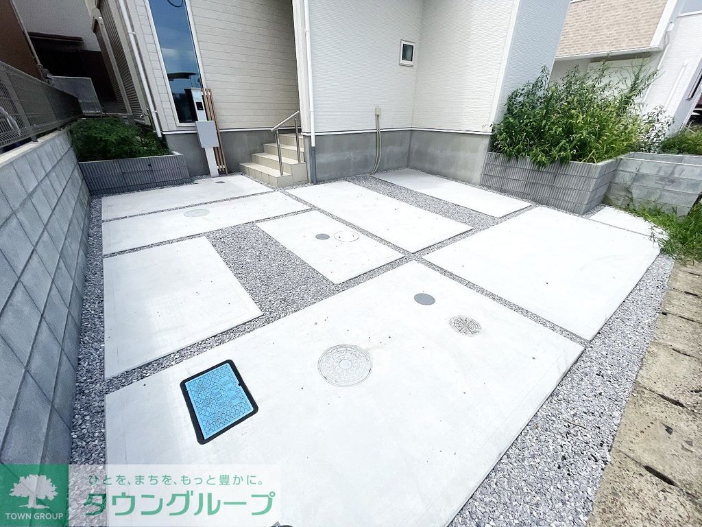 駐車場　駐車場