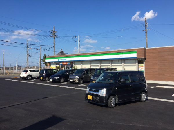 コンビニ　ファミリーマート野洲川橋店（コンビニ）まで484m