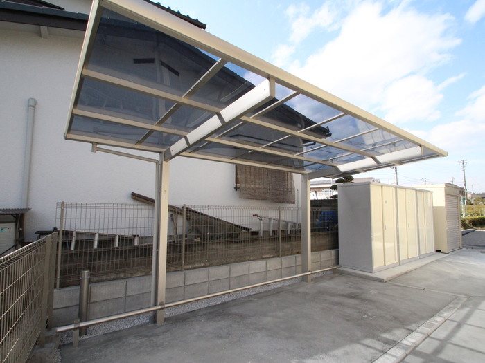 その他　屋根付き駐輪場♪