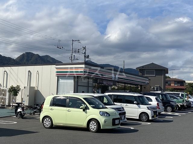 コンビニ　セブンイレブン　厚木中荻野店（コンビニ）まで590m