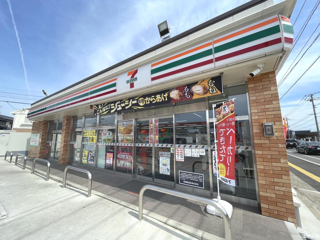 コンビニ　セブンイレブン通古賀南店（コンビニ）まで1051m