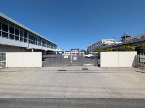 小学校　岡山市立平井小学校（小学校）まで423m