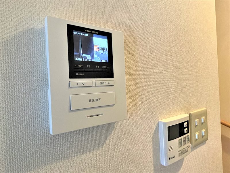 セキュリティ　モニター付きインターフォンを採用し防犯対策