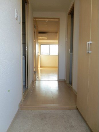 玄関　★見学予約受付中★