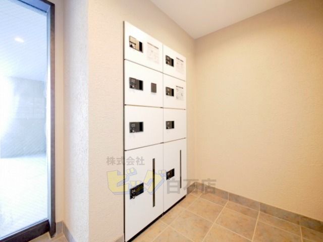 その他共有部分　留守中でも荷物が受け取れて便利な宅配ＢＯＸ完備しています♪