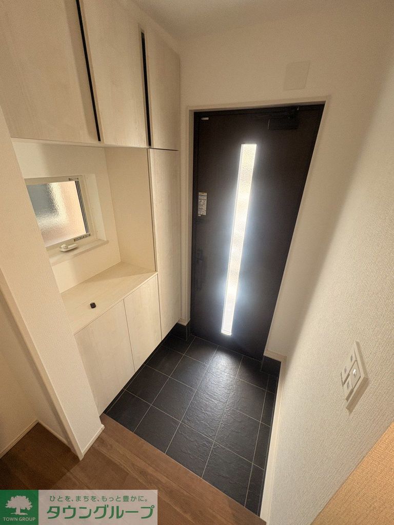 我孫子市若松B号棟戸建の玄関写真