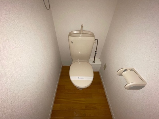 トイレ　※別部屋の写真です