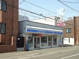 コンビニ　ローソン札幌南7条西店（コンビニ）まで407m
