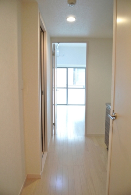 玄関　別の部屋の参考画像です。