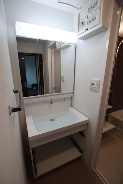 洗面設備　参考写真※同建物同一タイプの居室写真※