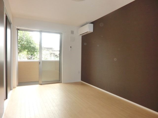 居室・リビング　採光の良い明るいお部屋です