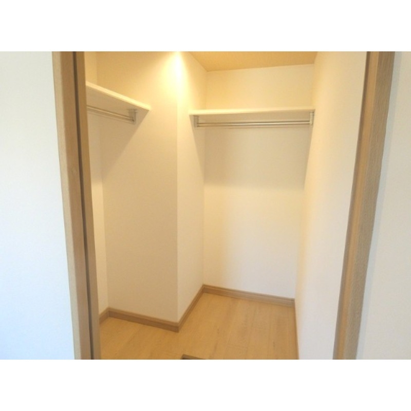 収納　うれしいウォークインクローゼット付き