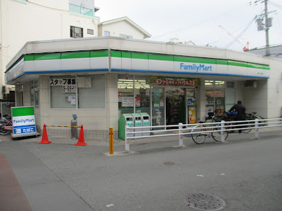 コンビニ　ファミリーマート 千林二丁目店（コンビニ）まで373m