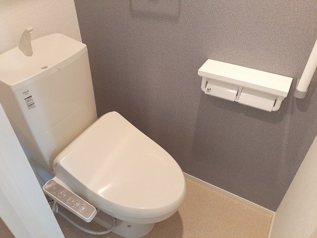 トイレ　清潔感のあるトイレです