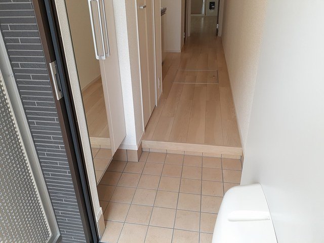 玄関　落ち着いた玄関です