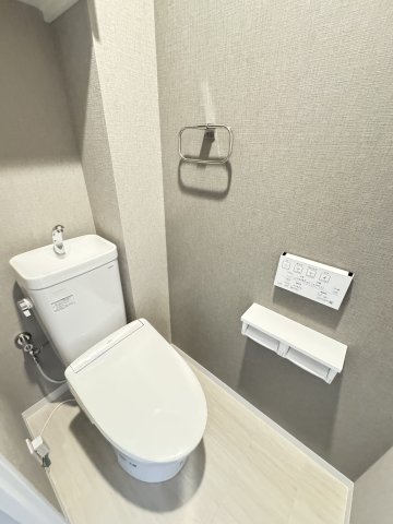 地下鉄西神・山手線 妙法寺駅 徒歩16分 20階建 築30年のトイレ写真