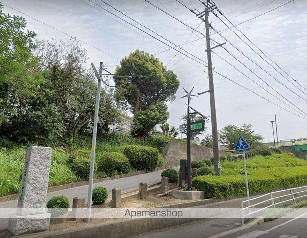 中学校　岡垣中学校（中学校）まで931m