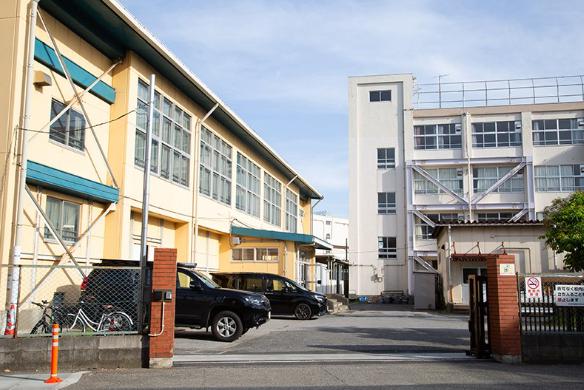 小学校　市川市立富美浜小学校（小学校）まで787m